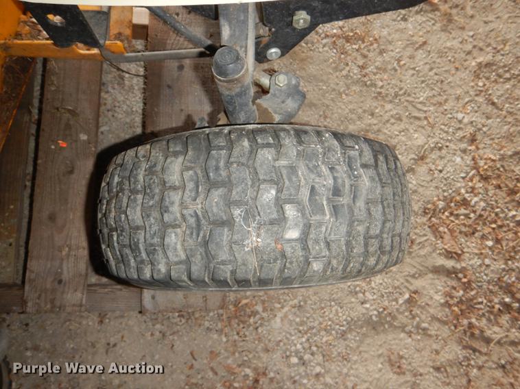 image for item FK9207 2006 Cub Cadet LTN45 lawn mower