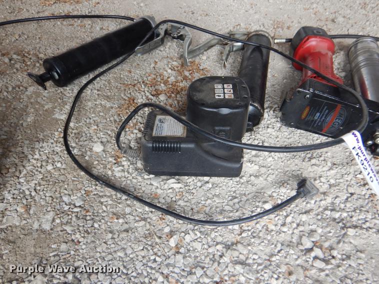 image for item FK9210 (3) grease guns
