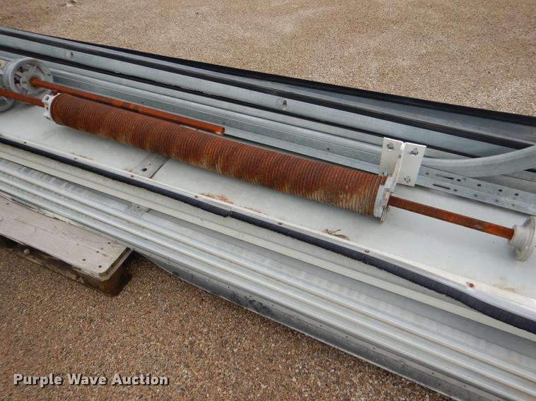 image for item FK9214 (2) garage doors