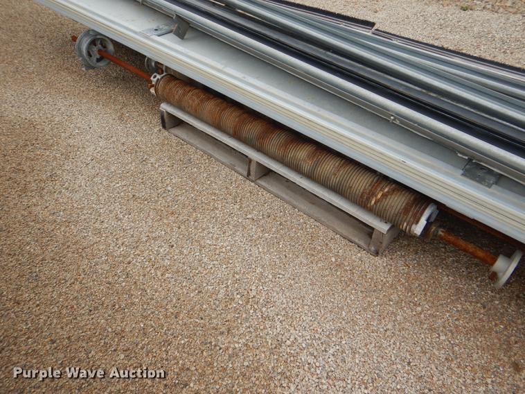 image for item FK9214 (2) garage doors