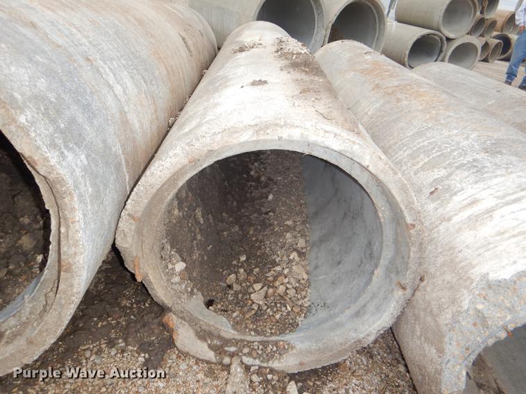 image for item FK9215 (4) concrete culvert pipes