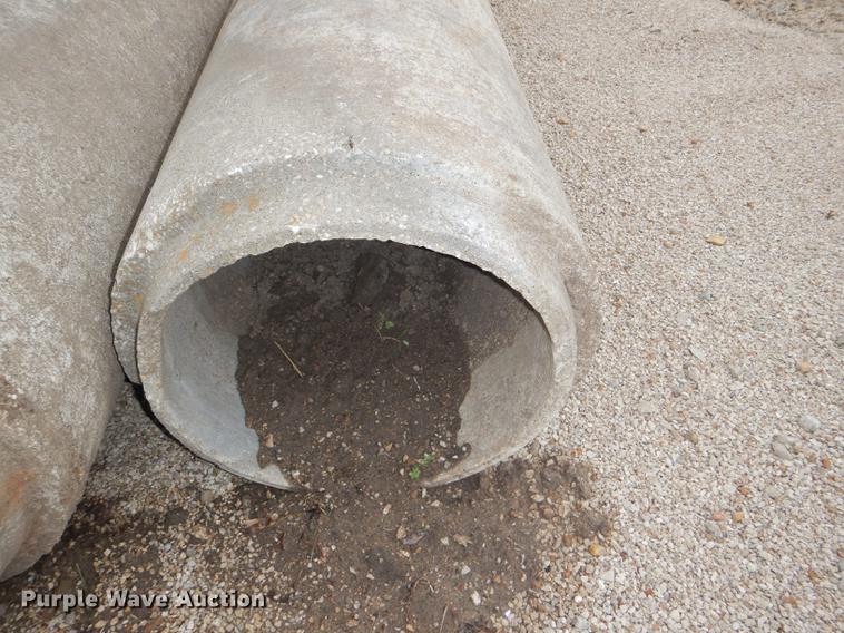 image for item FK9215 (4) concrete culvert pipes