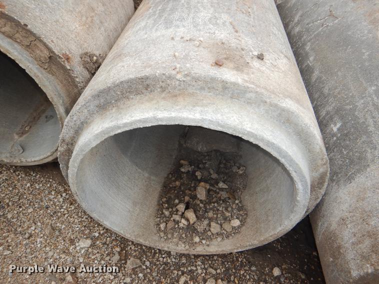 image for item FK9215 (4) concrete culvert pipes