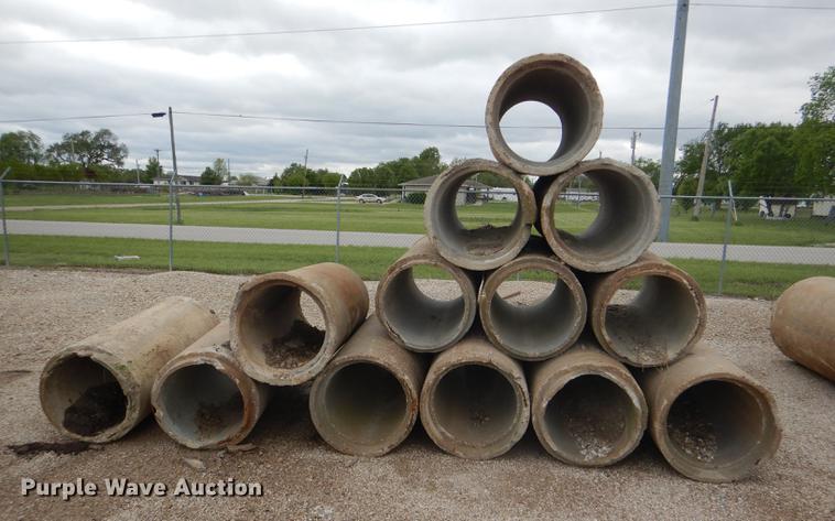 image for item FK9218 (13) concrete culvert pipes