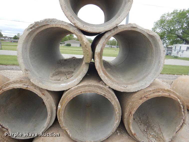 image for item FK9218 (13) concrete culvert pipes