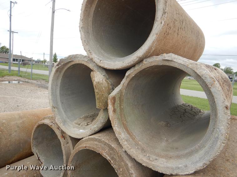 image for item FK9218 (13) concrete culvert pipes