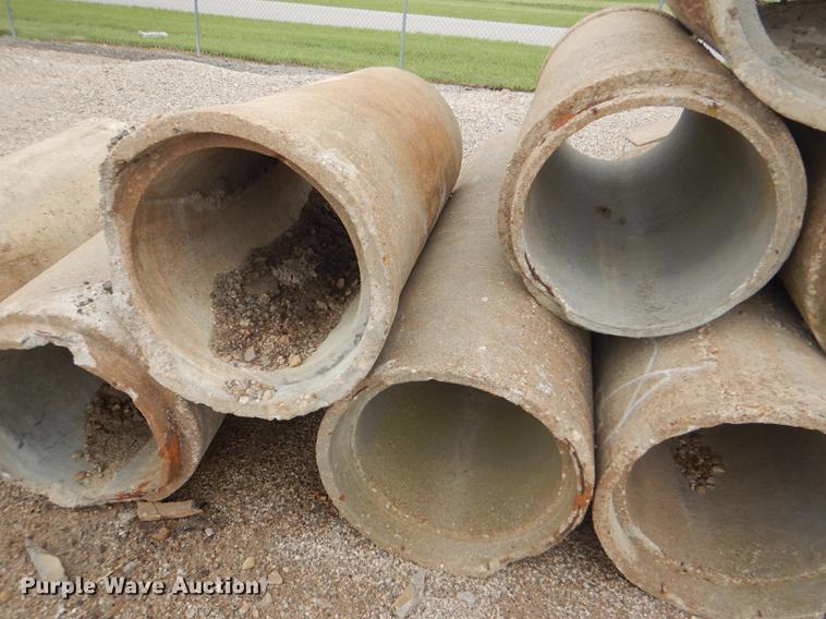 image for item FK9218 (13) concrete culvert pipes