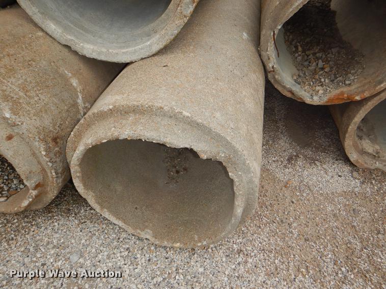 image for item FK9218 (13) concrete culvert pipes