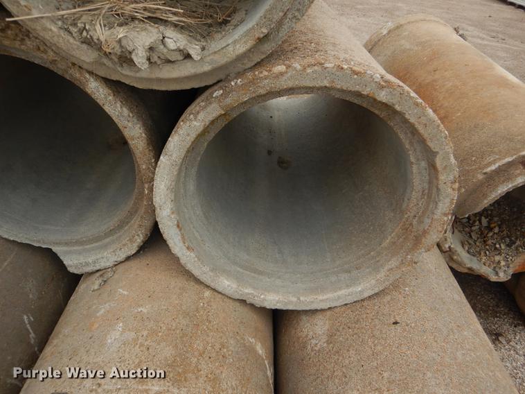 image for item FK9218 (13) concrete culvert pipes
