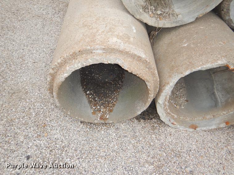 image for item FK9218 (13) concrete culvert pipes