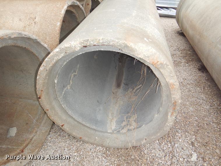 image for item FK9219 (8) concrete culvert pipes