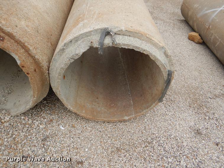 image for item FK9219 (8) concrete culvert pipes