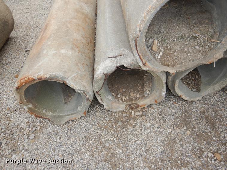 image for item FK9222 (31) concrete culvert pipes