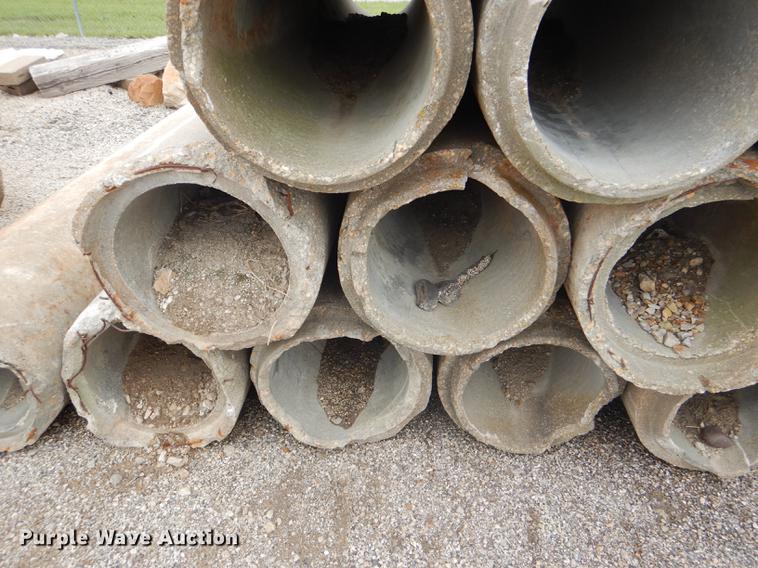 image for item FK9222 (31) concrete culvert pipes