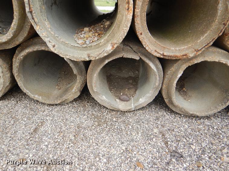 image for item FK9222 (31) concrete culvert pipes