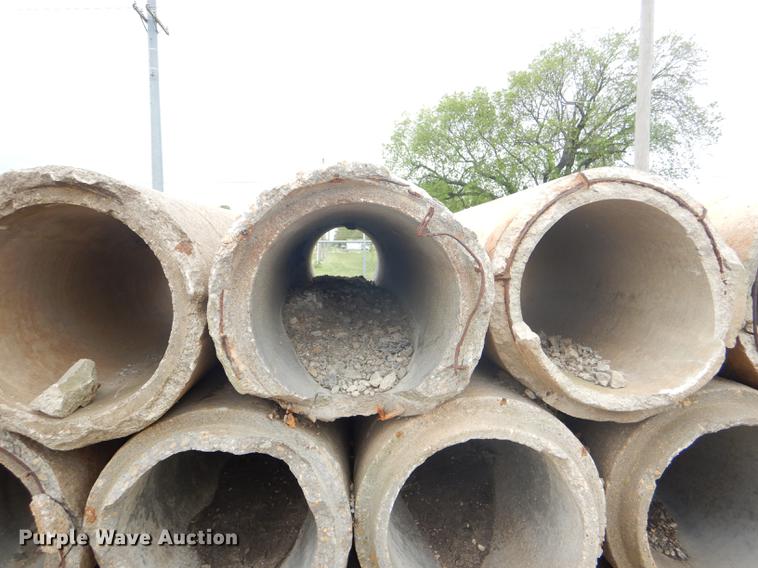 image for item FK9222 (31) concrete culvert pipes