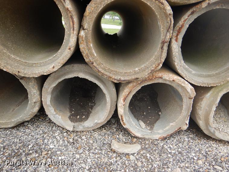 image for item FK9222 (31) concrete culvert pipes