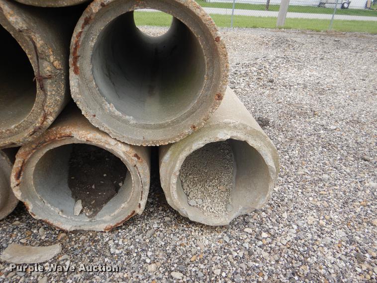 image for item FK9222 (31) concrete culvert pipes