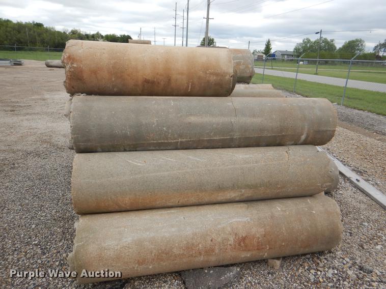 image for item FK9222 (31) concrete culvert pipes