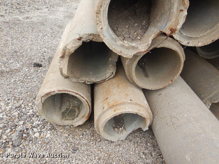 image for item FK9222 (31) concrete culvert pipes