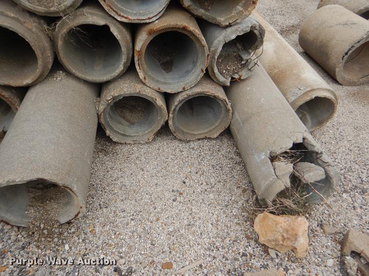 image for item FK9222 (31) concrete culvert pipes