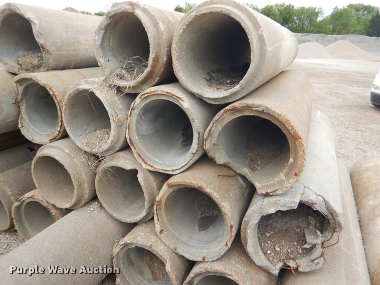 image for item FK9222 (31) concrete culvert pipes