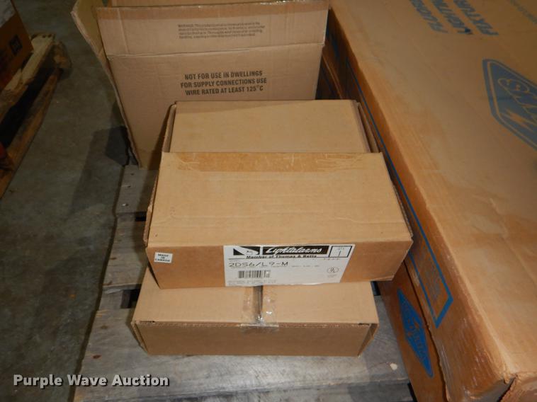 image for item FK9230 (8) light fixtures