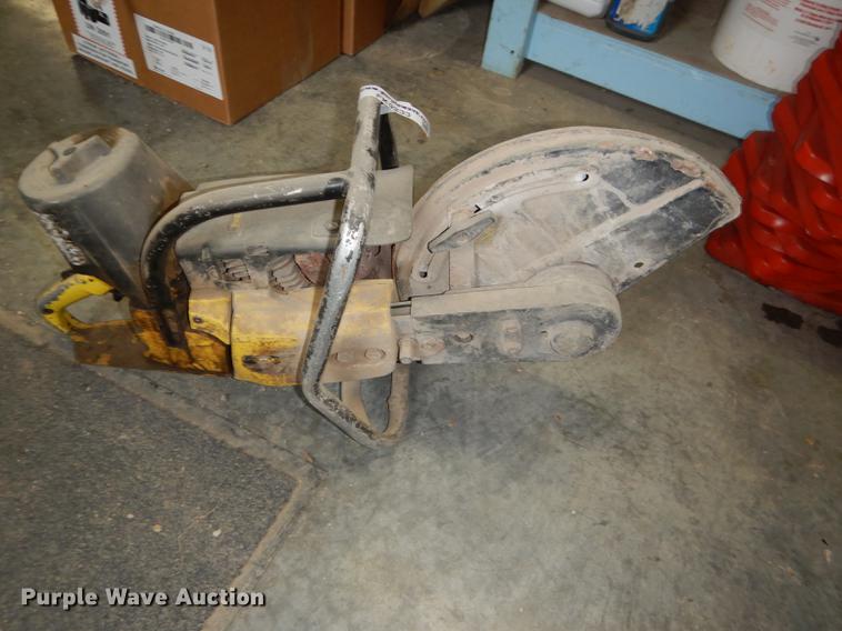 image for item FK9233 John Deere 880MS concrete saw