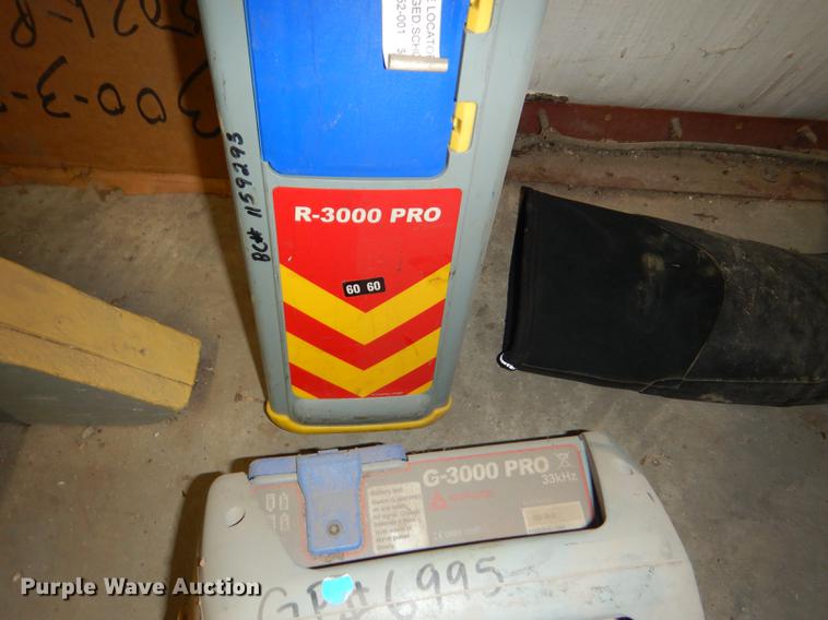 image for item FK9237 (4) electronic finders