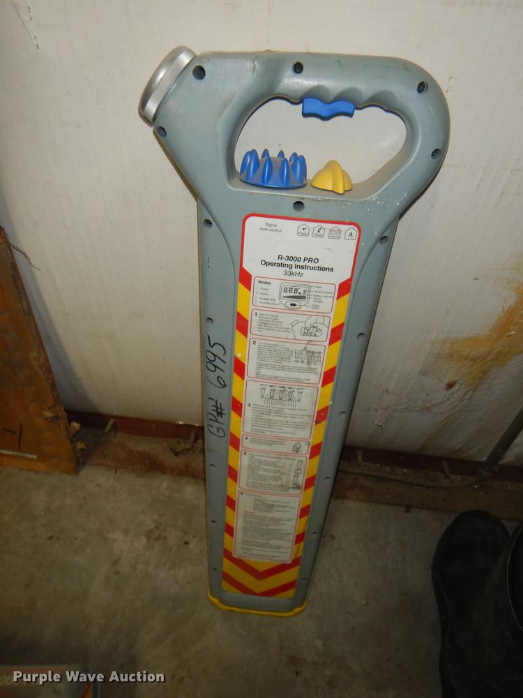 image for item FK9237 (4) electronic finders