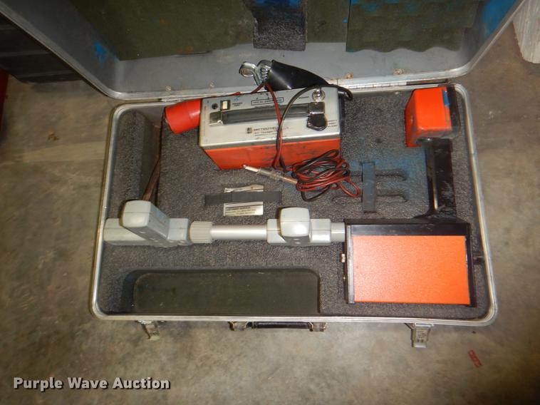 image for item FK9237 (4) electronic finders