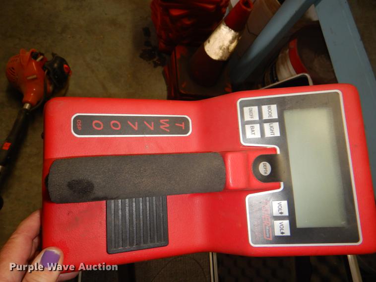 image for item FK9237 (4) electronic finders