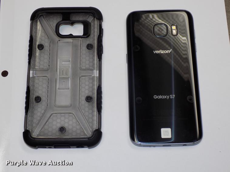 image for item G1727 (3) cellular phones