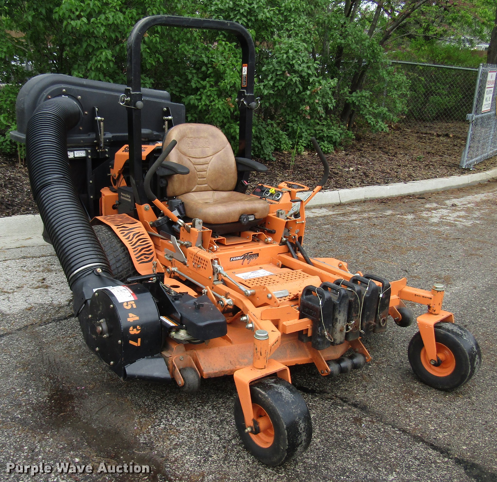 Scag Turf Tiger ZTR lawn mower in Prairie Village, KS | Item DF8017