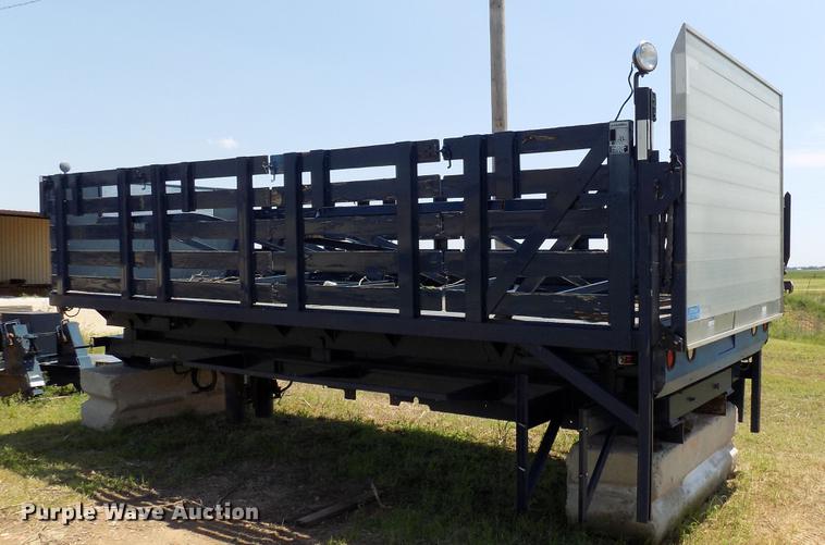 image for item DB9669 Scissor lift bed