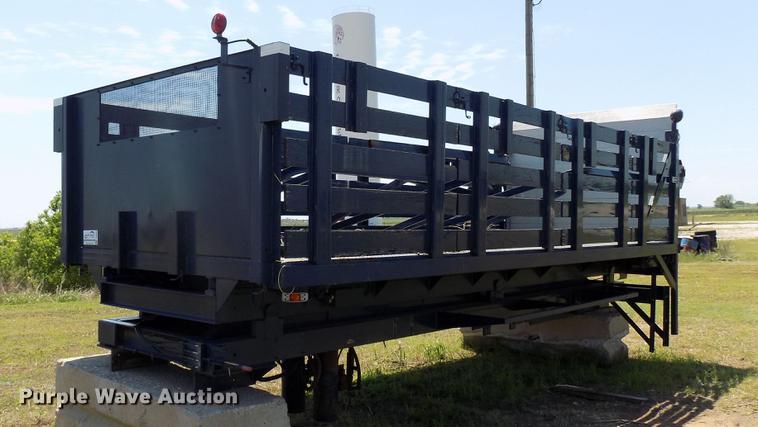 image for item DB9669 Scissor lift bed