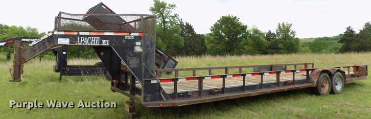 image for item DB9684 2005 Apache 51173 equipment trailer
