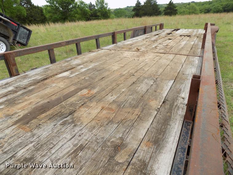 image for item DB9684 2005 Apache 51173 equipment trailer