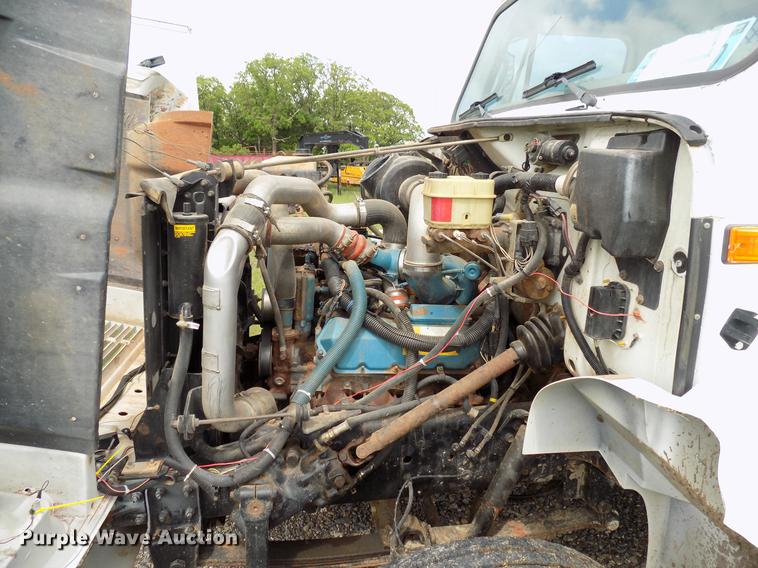 image for item DB9688 2002 International 4700 flatbed truck