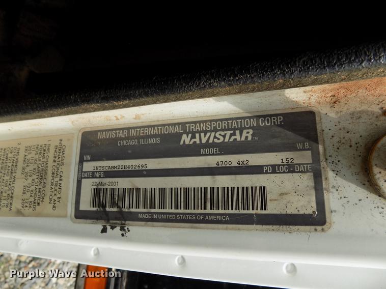 image for item DB9688 2002 International 4700 flatbed truck