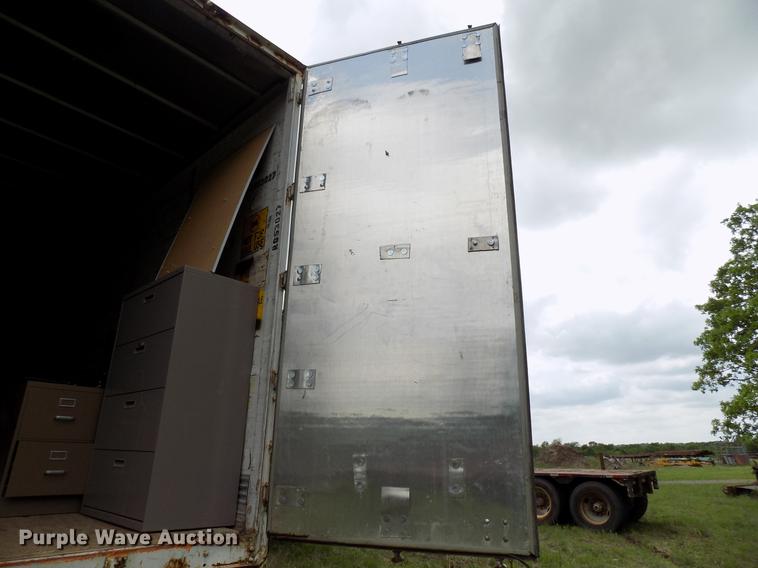 image for item DB9689 2000 Wabash Bison dry van trailer