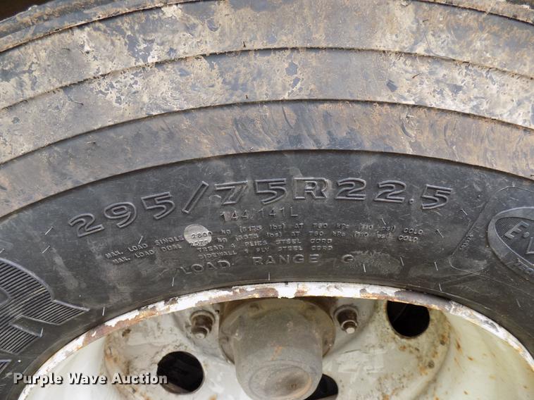 image for item DB9689 2000 Wabash Bison dry van trailer