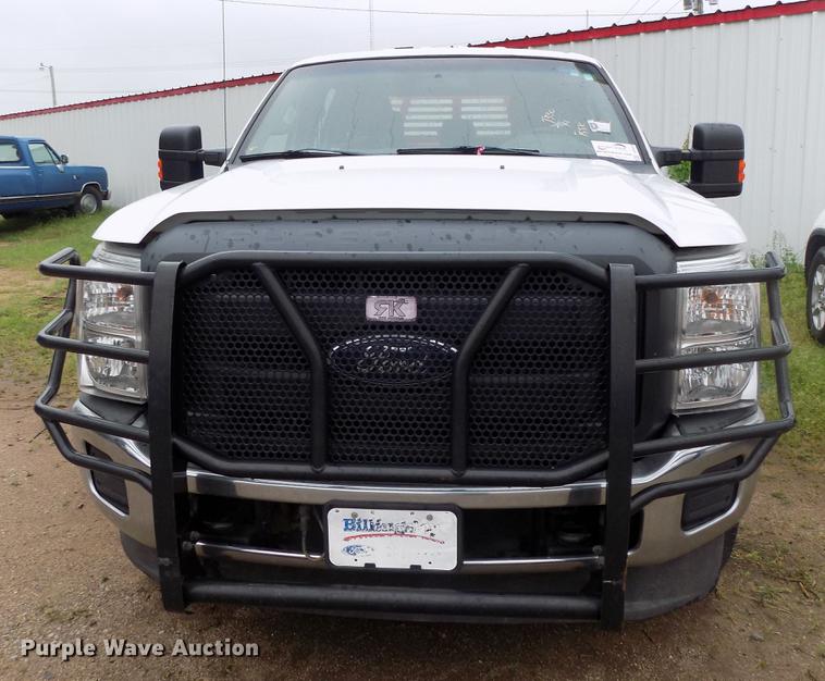 image for item DB9699 2014 Ford F350 Super Duty Crew Cab pickup truck