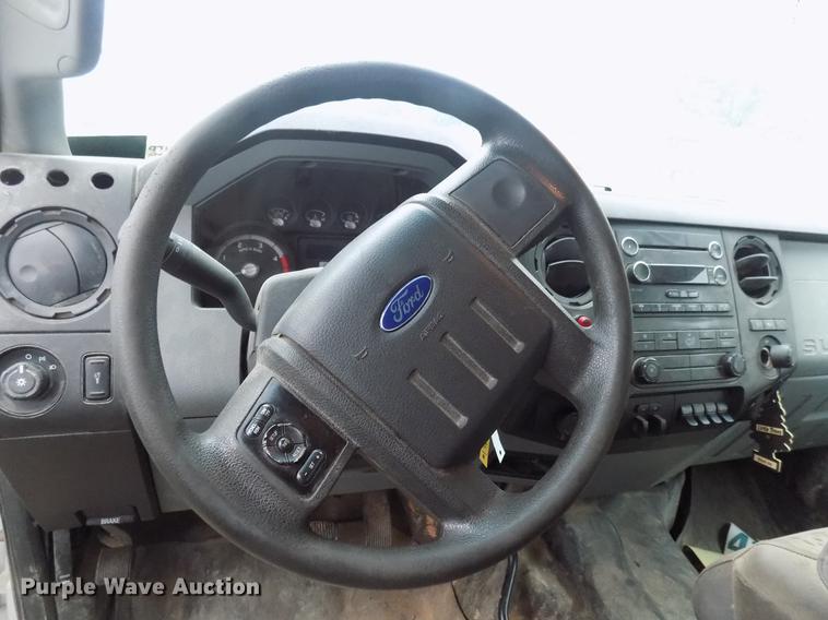 image for item DB9699 2014 Ford F350 Super Duty Crew Cab pickup truck