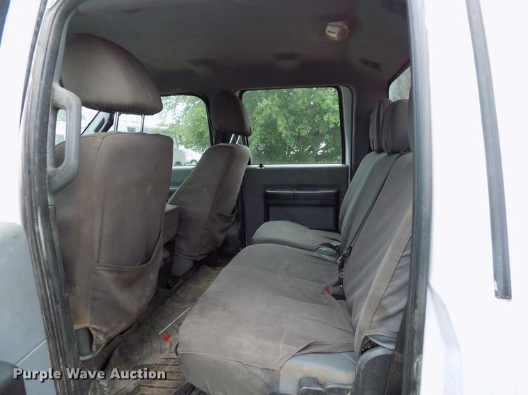 image for item DB9699 2014 Ford F350 Super Duty Crew Cab pickup truck