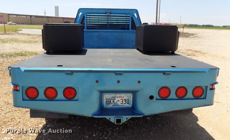 image for item DB9760 1991 Dodge D350 flatbed pickup truck