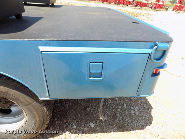 image for item DB9760 1991 Dodge D350 flatbed pickup truck