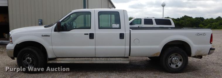 image for item DC0228 2006 Ford F250 Super Duty Crew Cab pickup truck