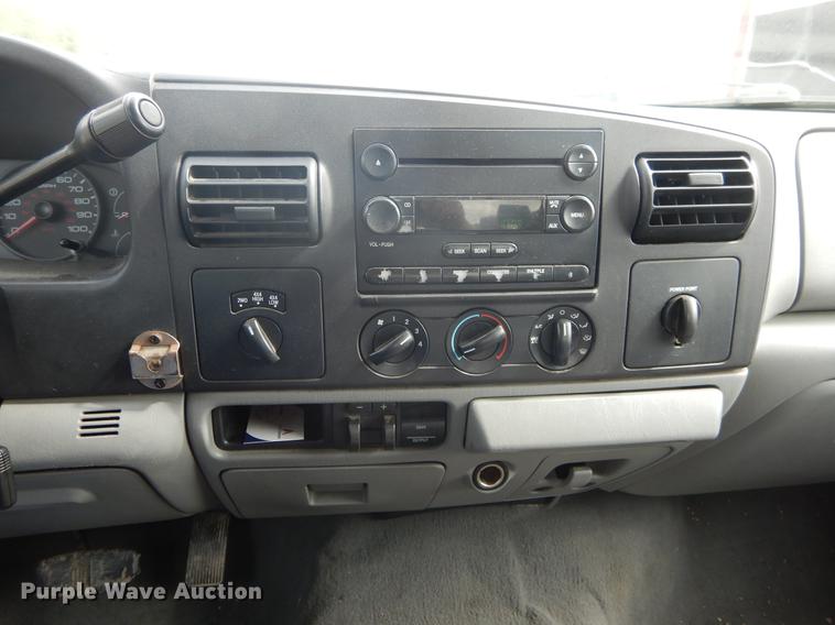 image for item DC0228 2006 Ford F250 Super Duty Crew Cab pickup truck