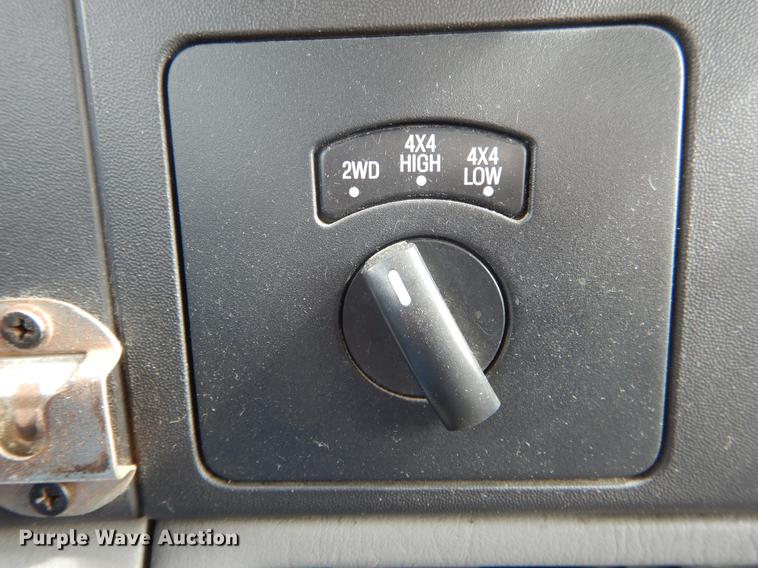 image for item DC0228 2006 Ford F250 Super Duty Crew Cab pickup truck